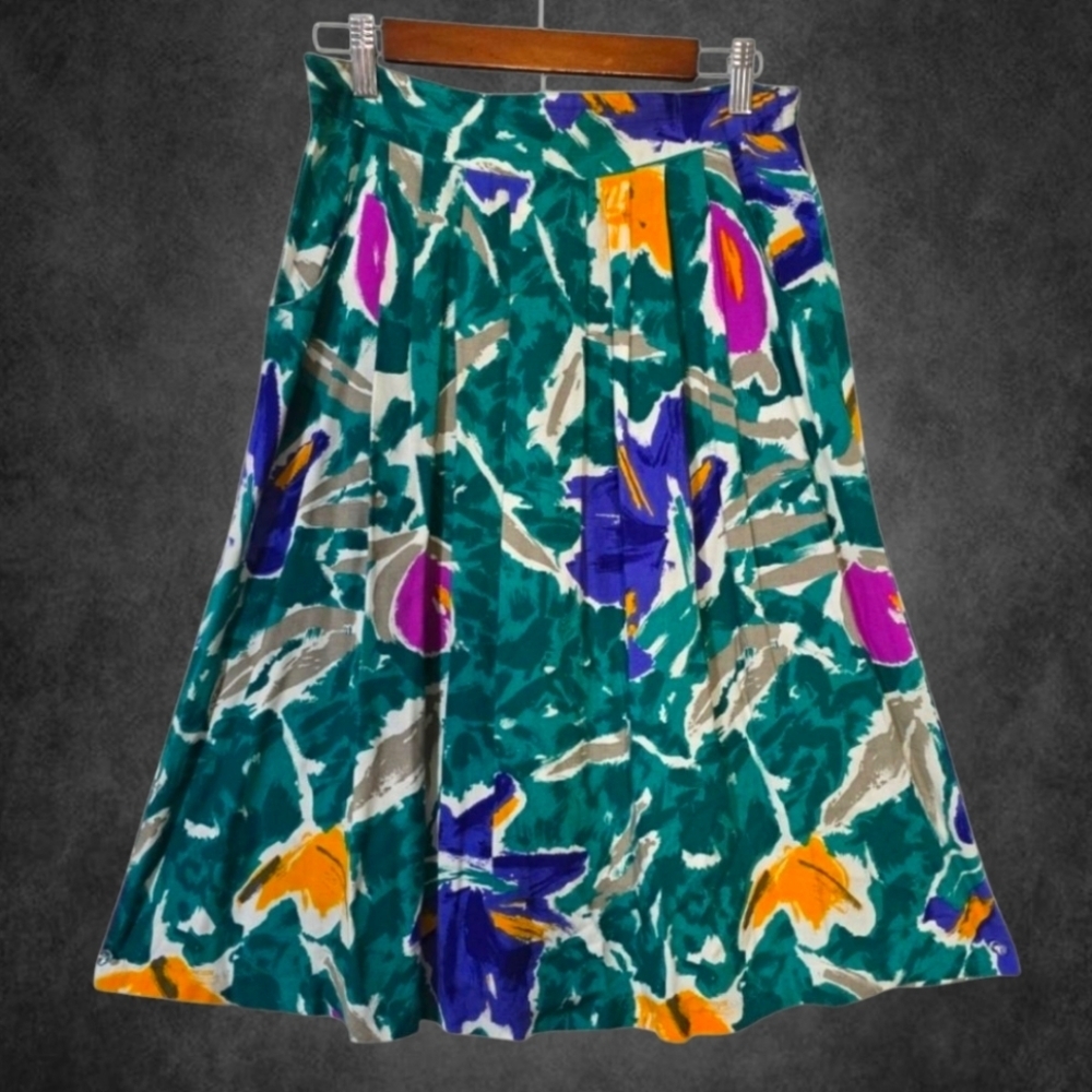 Vintage Hand-Painted Look Floral Skirt | High Waisted Pleated Midi Size 10 - Picture 3 of 9